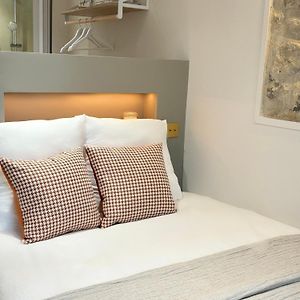 Hotel Paris Amore